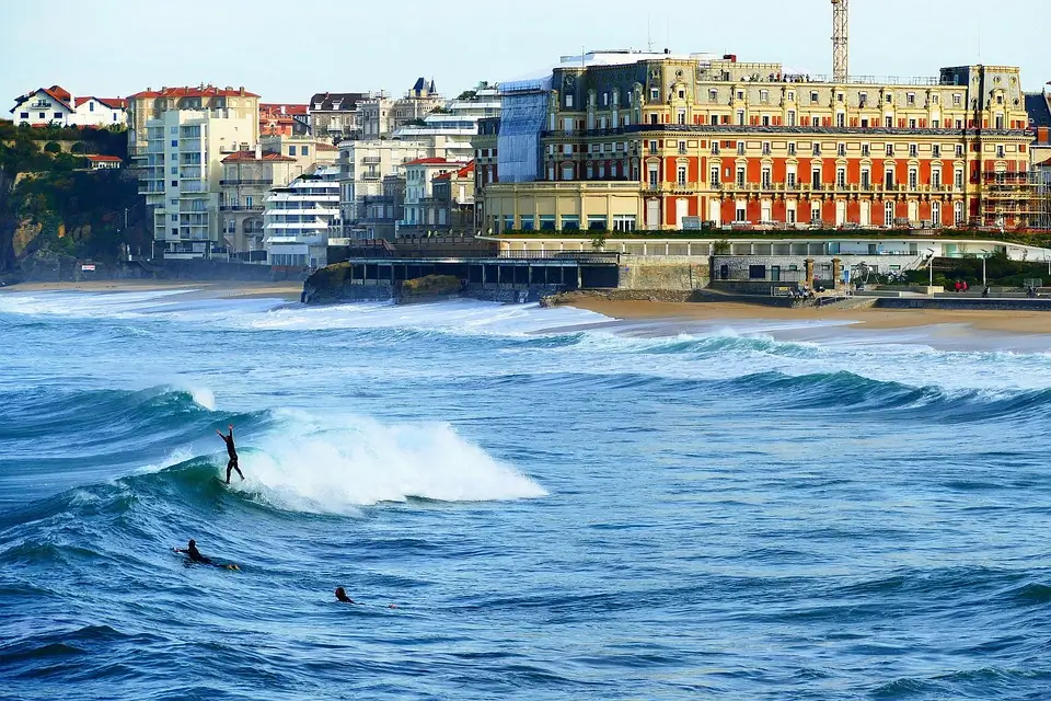 Surf éco-responsable : comment choisir des produits durables